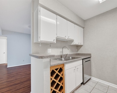 3700 W Clay Street - Photo Thumbnail 10