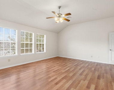 3111 Holly Ranch Drive - Photo Thumbnail 31