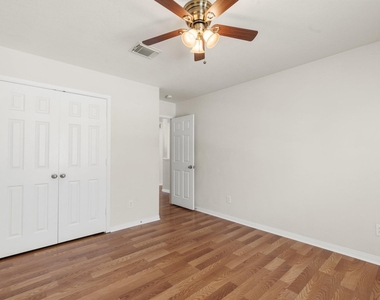 3111 Holly Ranch Drive - Photo Thumbnail 21