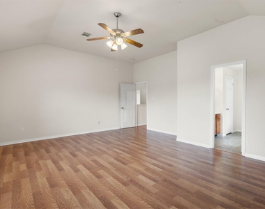 3111 Holly Ranch Drive - Photo Thumbnail 30