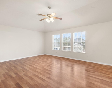 3111 Holly Ranch Drive - Photo Thumbnail 28