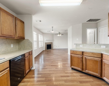 3111 Holly Ranch Drive - Photo Thumbnail 12