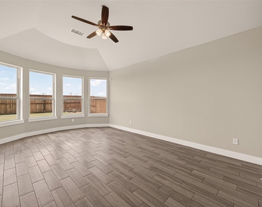 2619 Lilac Point Lane - Photo Thumbnail 34