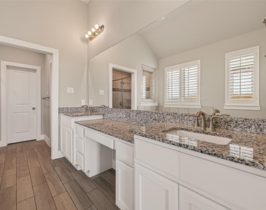 2619 Lilac Point Lane - Photo Thumbnail 39