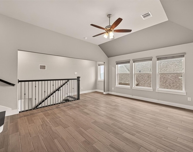 2619 Lilac Point Lane - Photo Thumbnail 26