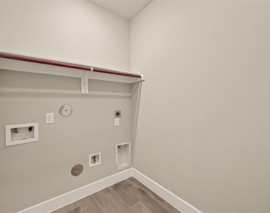 2619 Lilac Point Lane - Photo Thumbnail 21
