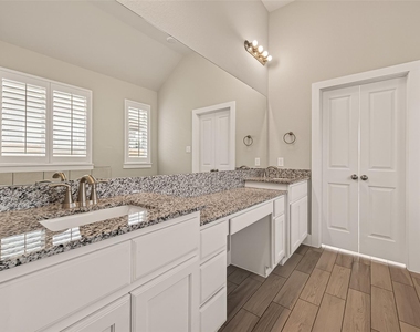 2619 Lilac Point Lane - Photo Thumbnail 40