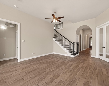 2619 Lilac Point Lane - Photo Thumbnail 8