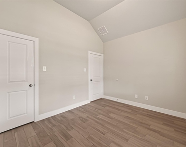 2619 Lilac Point Lane - Photo Thumbnail 31