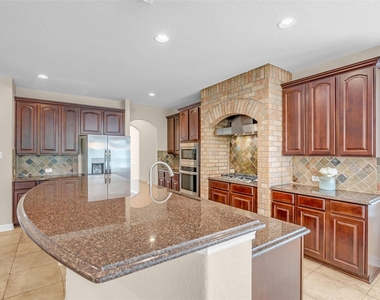 5307 Riverstone Crossing Drive - Photo Thumbnail 9