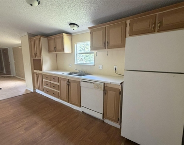 1020 Dr Martin Luther King Jr Drive - Photo Thumbnail 5