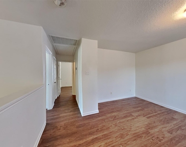 5702 Rocky Trail Drive - Photo Thumbnail 10