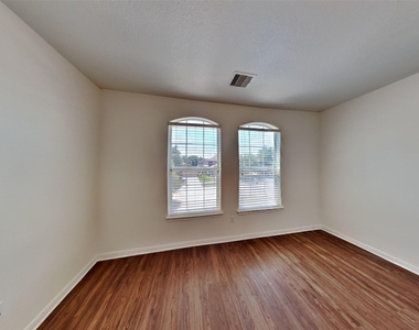 5702 Rocky Trail Drive - Photo Thumbnail 16
