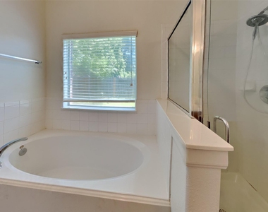 5702 Rocky Trail Drive - Photo Thumbnail 9