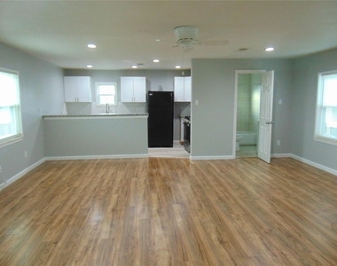 118 14th Street - Photo Thumbnail 5
