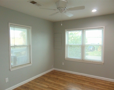 118 14th Street - Photo Thumbnail 15