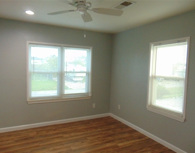 118 14th Street - Photo Thumbnail 17