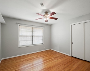 7722 Dillon Street - Photo Thumbnail 15
