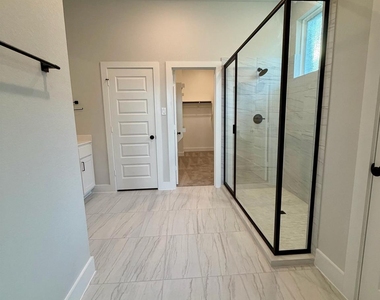 9635 Poinsettia Haven Lane - Photo Thumbnail 8