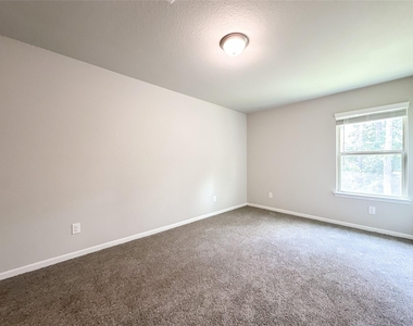 105 Camelot Place Court - Photo Thumbnail 26