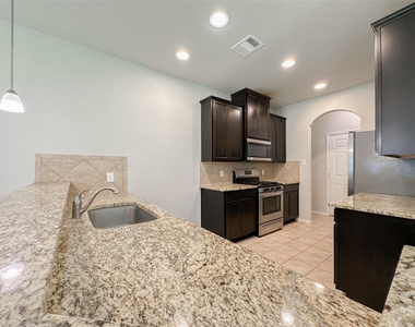 105 Camelot Place Court - Photo Thumbnail 9