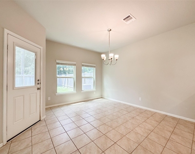 105 Camelot Place Court - Photo Thumbnail 16