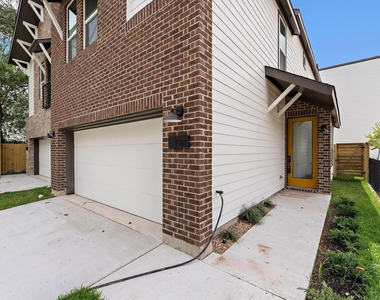2183 Mansfield - Photo Thumbnail 19