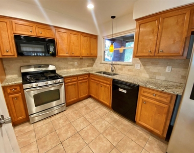 2 N Waxberry Road - Photo Thumbnail 9