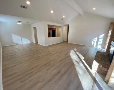 2 N Waxberry Road - Photo Thumbnail 5
