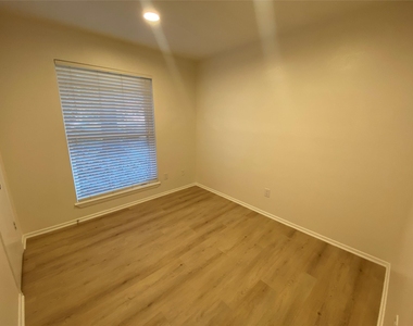 2 N Waxberry Road - Photo Thumbnail 15