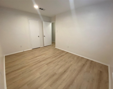 2 N Waxberry Road - Photo Thumbnail 18