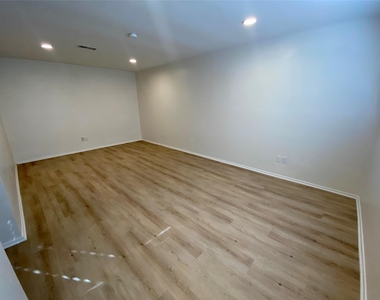 2 N Waxberry Road - Photo Thumbnail 12