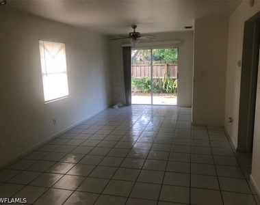 4751 25th Place Sw - Photo Thumbnail 4