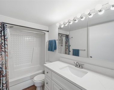 315 Saint Andrews Boulevard - Photo Thumbnail 16