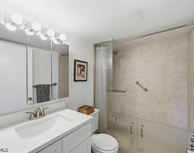315 Saint Andrews Boulevard - Photo Thumbnail 14
