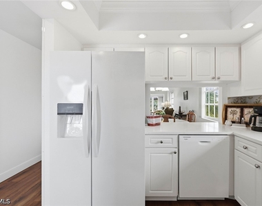 315 Saint Andrews Boulevard - Photo Thumbnail 11