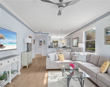 7515 Stoneybrook Drive - Photo Thumbnail 6