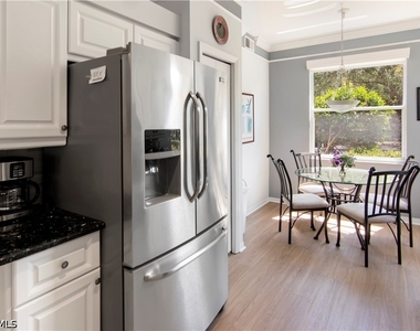 7515 Stoneybrook Drive - Photo Thumbnail 10