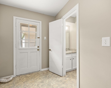 5923 Pebble Springs Drive - Photo Thumbnail 33