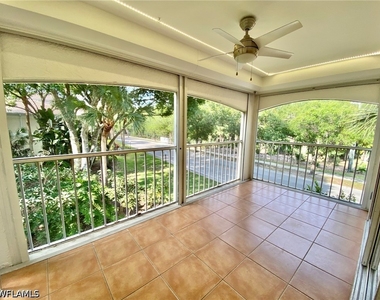 1096 Woodshire Lane - Photo Thumbnail 4