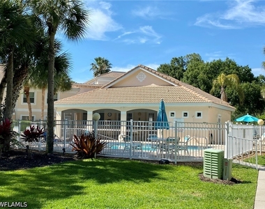 1096 Woodshire Lane - Photo Thumbnail 27