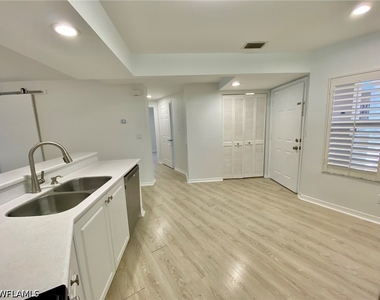 1096 Woodshire Lane - Photo Thumbnail 19