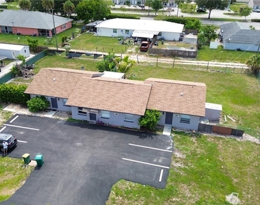 1940 48th Street Sw - Photo Thumbnail 4