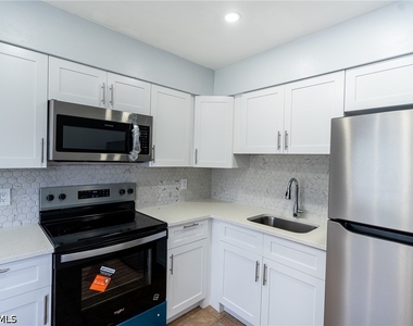 1940 48th Street Sw - Photo Thumbnail 16