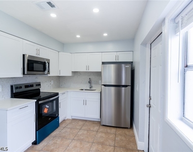 1940 48th Street Sw - Photo Thumbnail 14