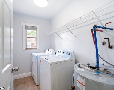 1940 48th Street Sw - Photo Thumbnail 32