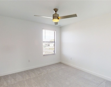 18302 Ridgeline Drive - Photo Thumbnail 21