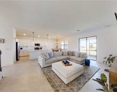 18302 Ridgeline Drive - Photo Thumbnail 3