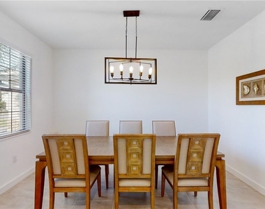 18302 Ridgeline Drive - Photo Thumbnail 7