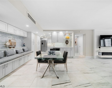 4001 Gulf Shore Boulevard N - Photo Thumbnail 13
